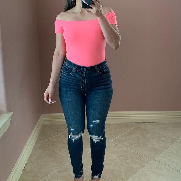 🆕 EVELYN Off Shoulder Bodysuit (neon pink) - Picture 4 of 4
